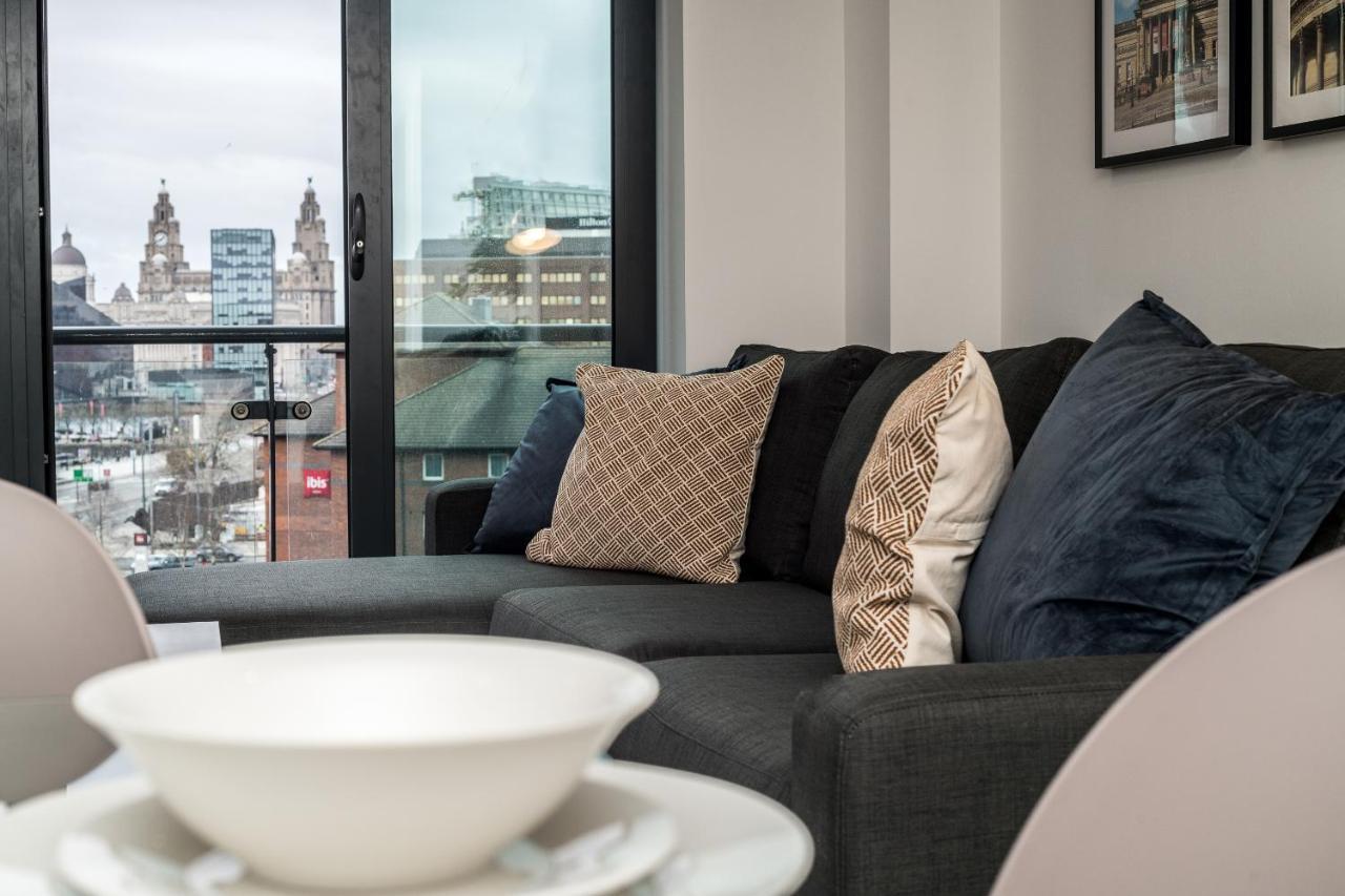 Host Apartments - Contemporary 3 Bed Apt With Balcony - Perfect For Long Stays Ливърпул Екстериор снимка